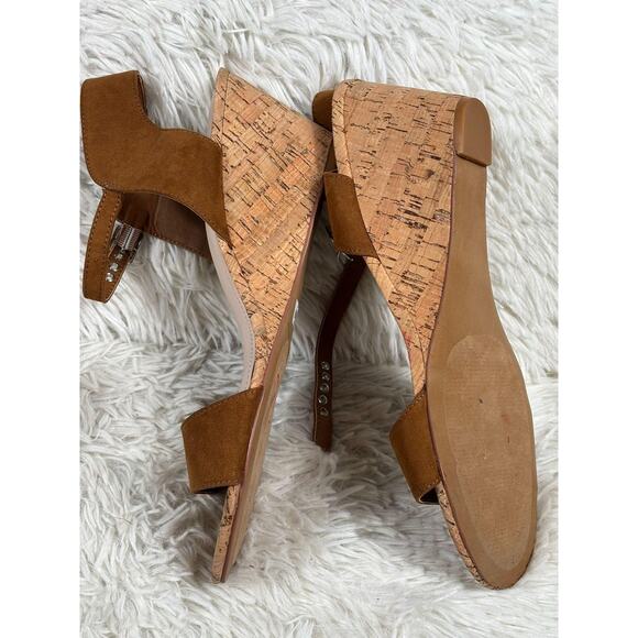 Torrid Shoes Womens Size 11W Brown Cognac Cork Mini Wedge Sandals Ankle Strap - Picture 2 of 9